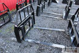 Kivel...3500# skid mount pallet forks