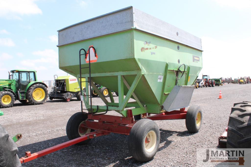 Parker 2600 400bu gravity wagon