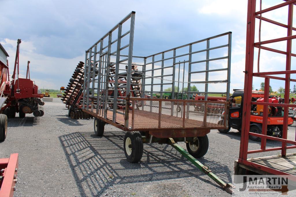 9'x18' Hay wagon