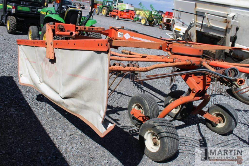 Kuhn GA 4100 TH rotary rake