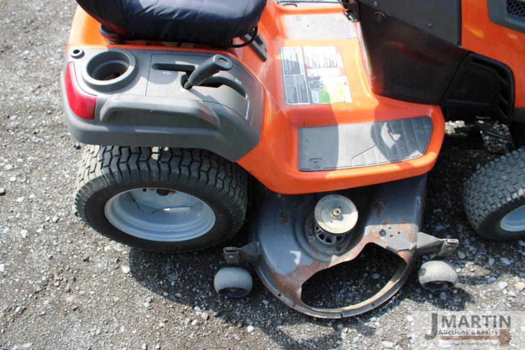 Husqvarna LGT2654 riding mower