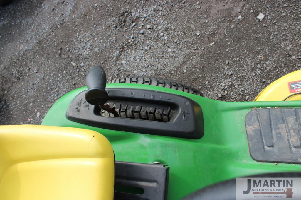 JD E100 riding mower