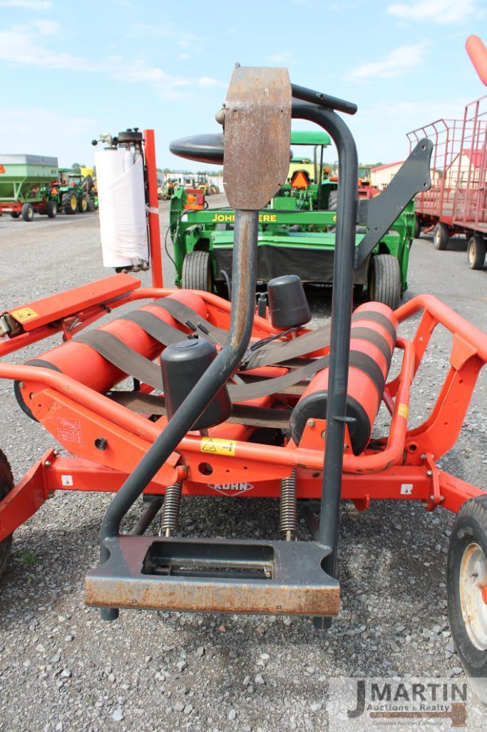 Kuhn RW1400 bale wrapper