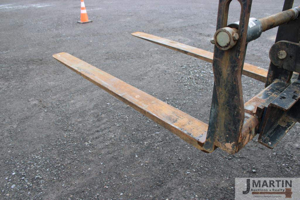 2015 JLG G6-42A telehandler