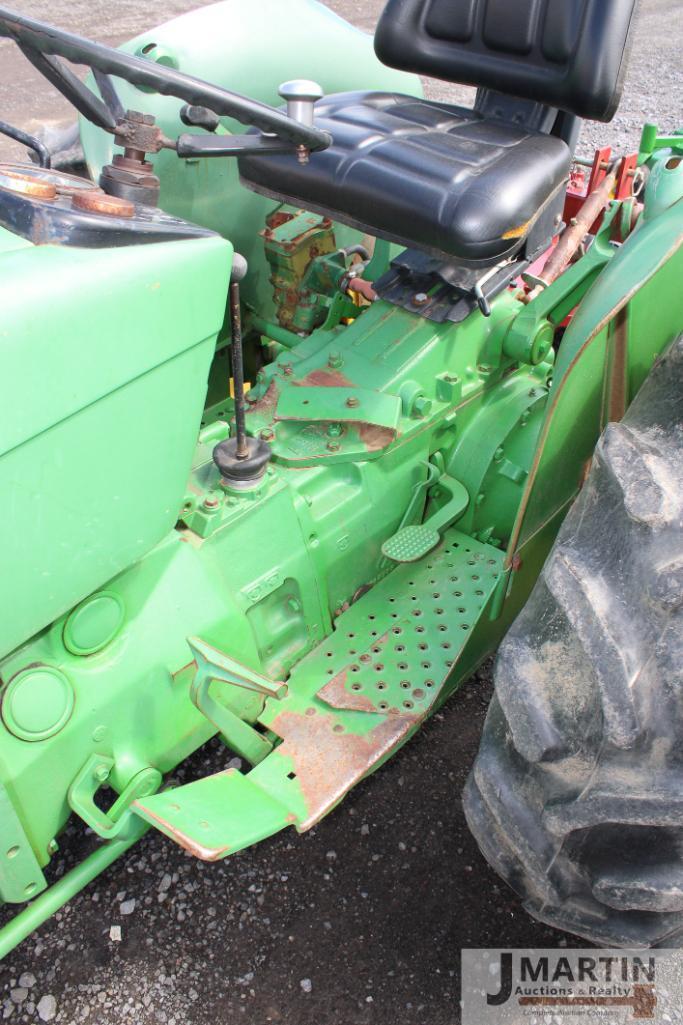 JD 301 tractor