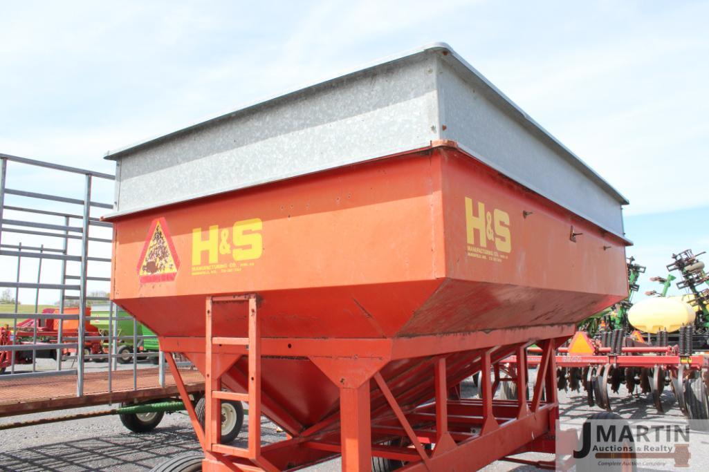 H&S 300bu gravity wagon