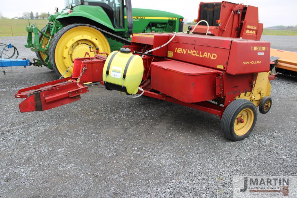 NH 316 small square baler