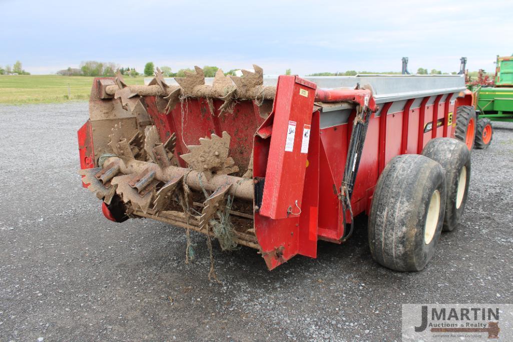 H&S 430 manure spreader