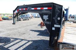 2014 PJ 30' gooseneck trailer