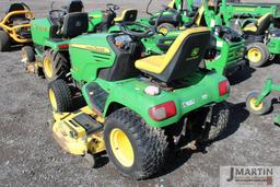 2010 JD X748 lawn mower