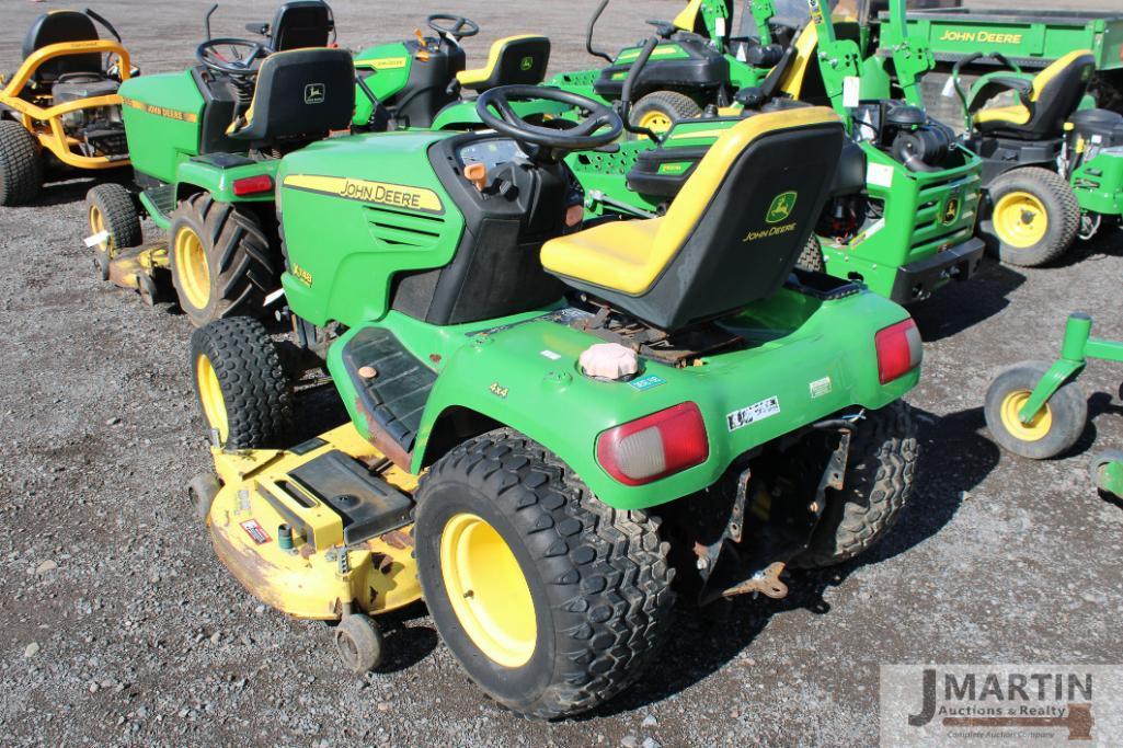 2010 JD X748 lawn mower