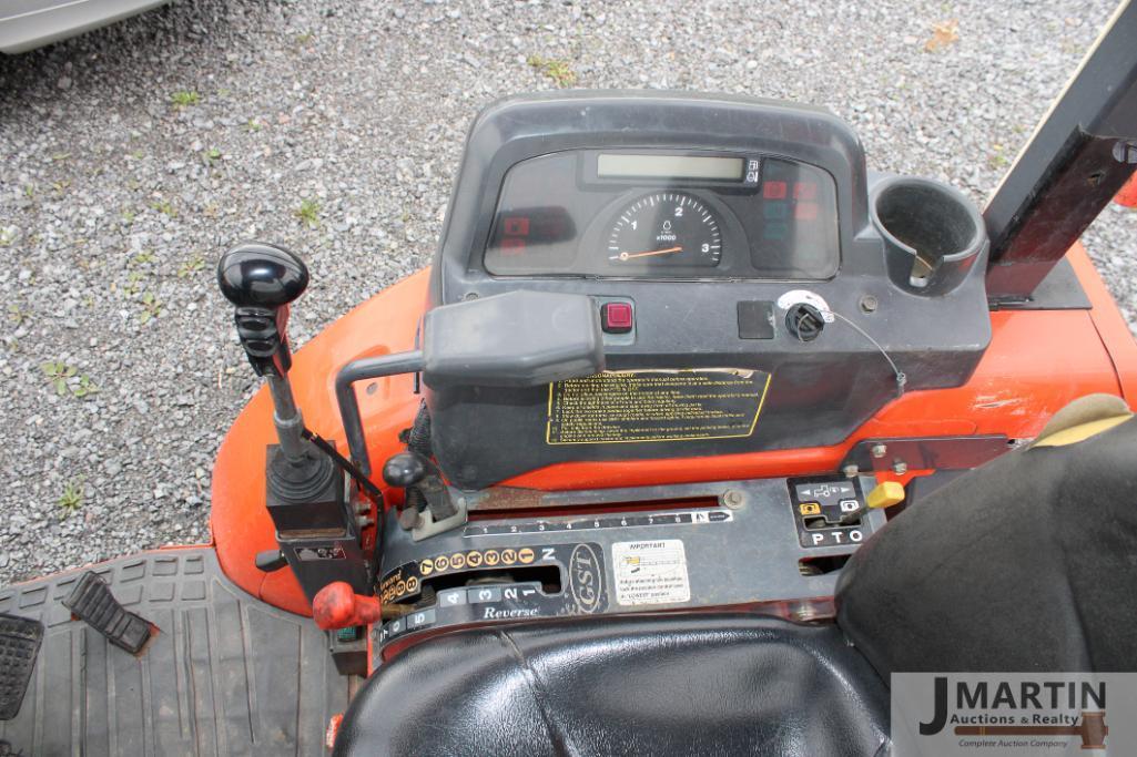 Kubota L39 tractor loader backhoe