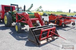 JD 2940 tractor w/ Westendorf WL-42 loader