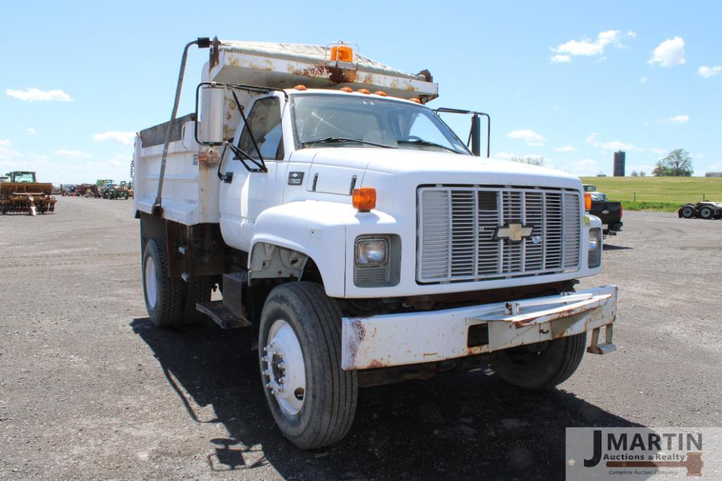 2002 GMC 7500 dump truck