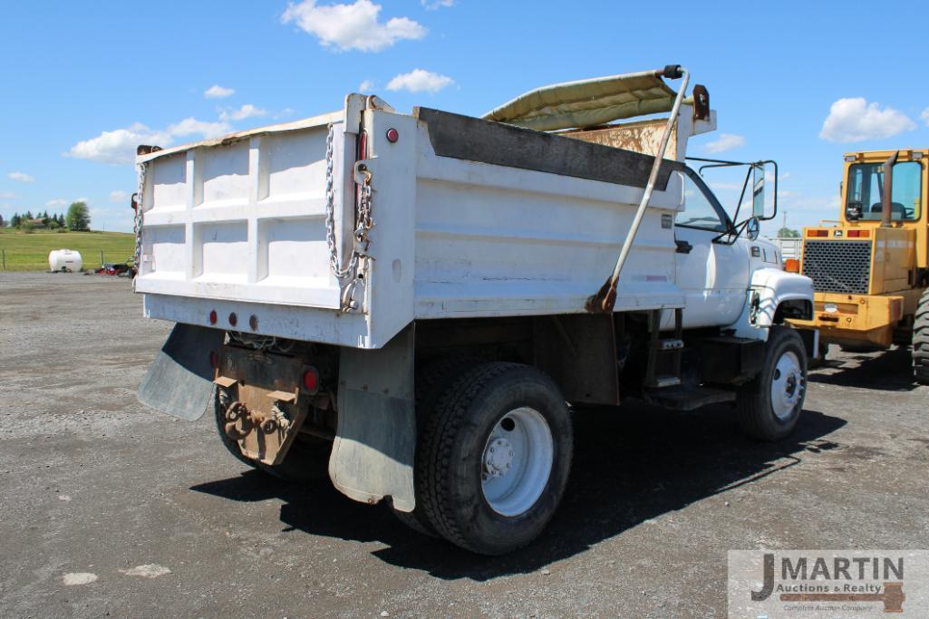 2002 GMC 7500 dump truck