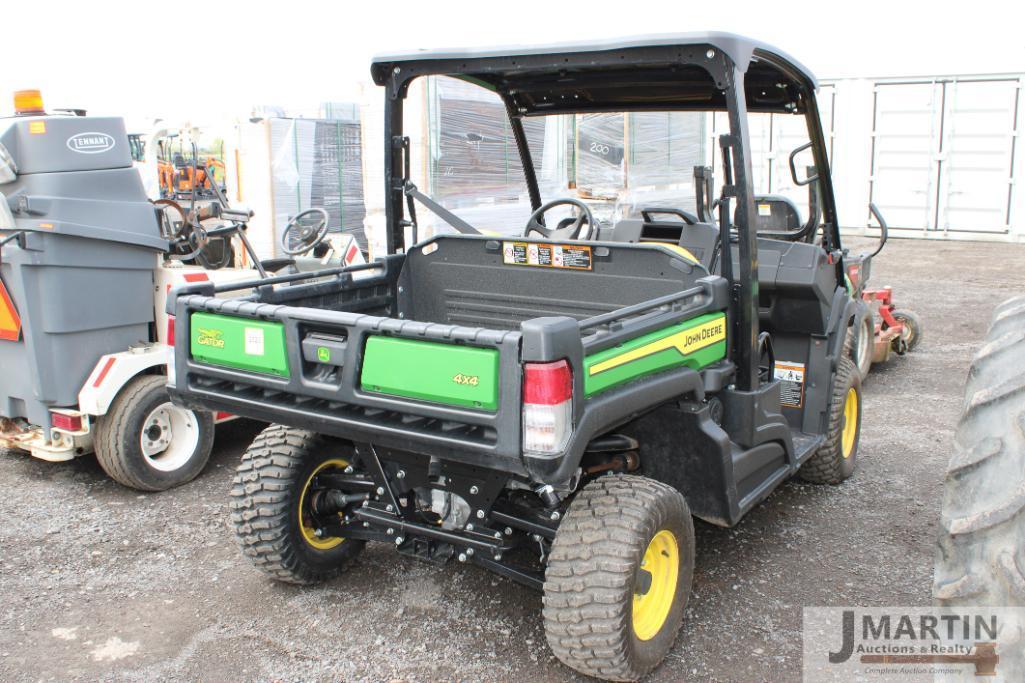 2022 JD XUV865M gator