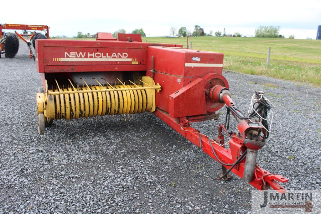 NH 570 small square baler