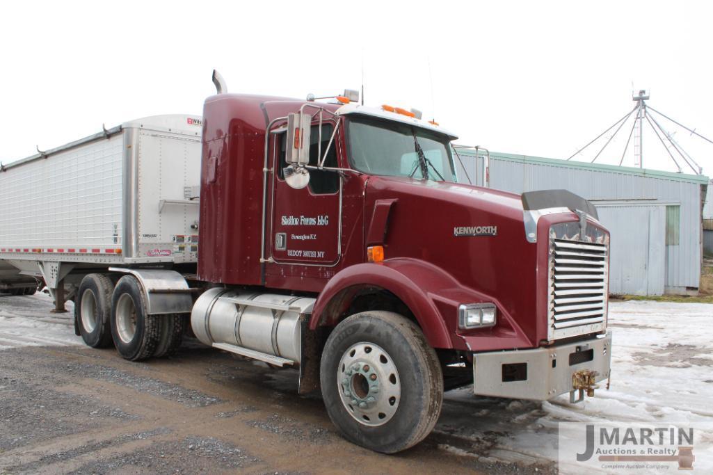 1998 Kenworth semi tractor