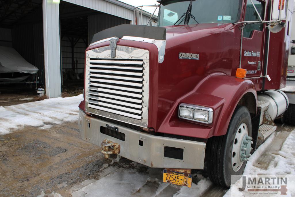 1998 Kenworth semi tractor