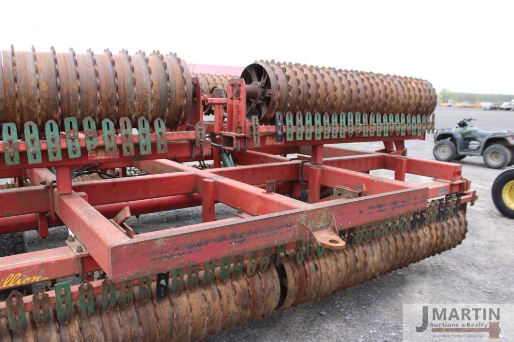 Brillion 27' flat fold cultimulcher