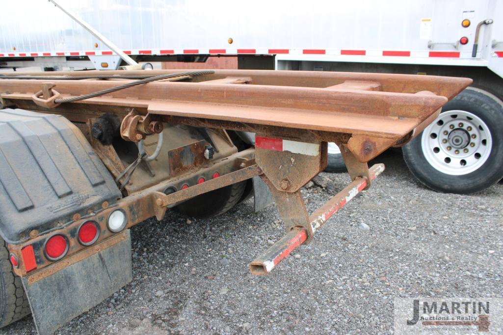 2000 Mack RD6 roll-off truck