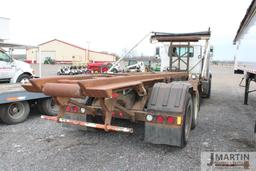 2000 Mack RD6 roll-off truck