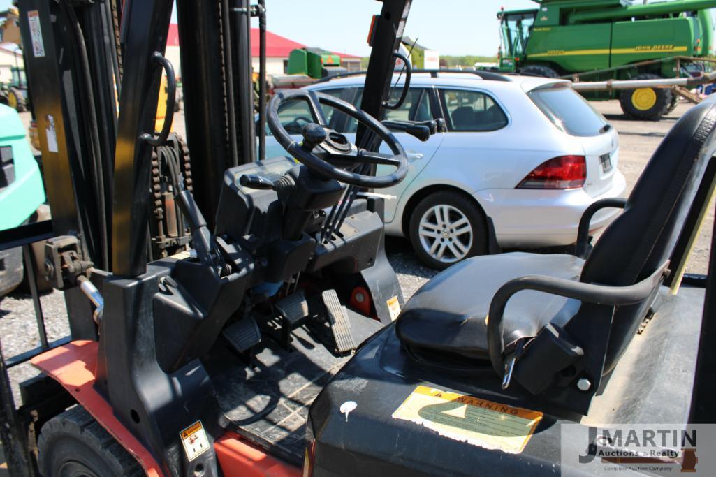 Utilee UT25P forklift
