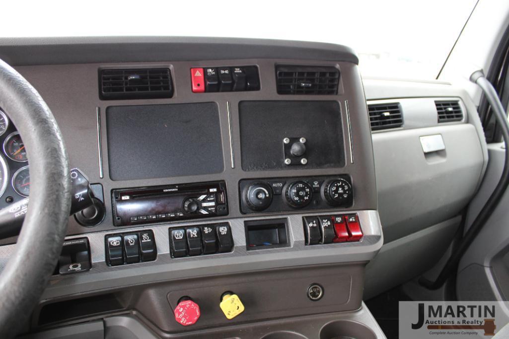 2019 Kenworth T680 semi