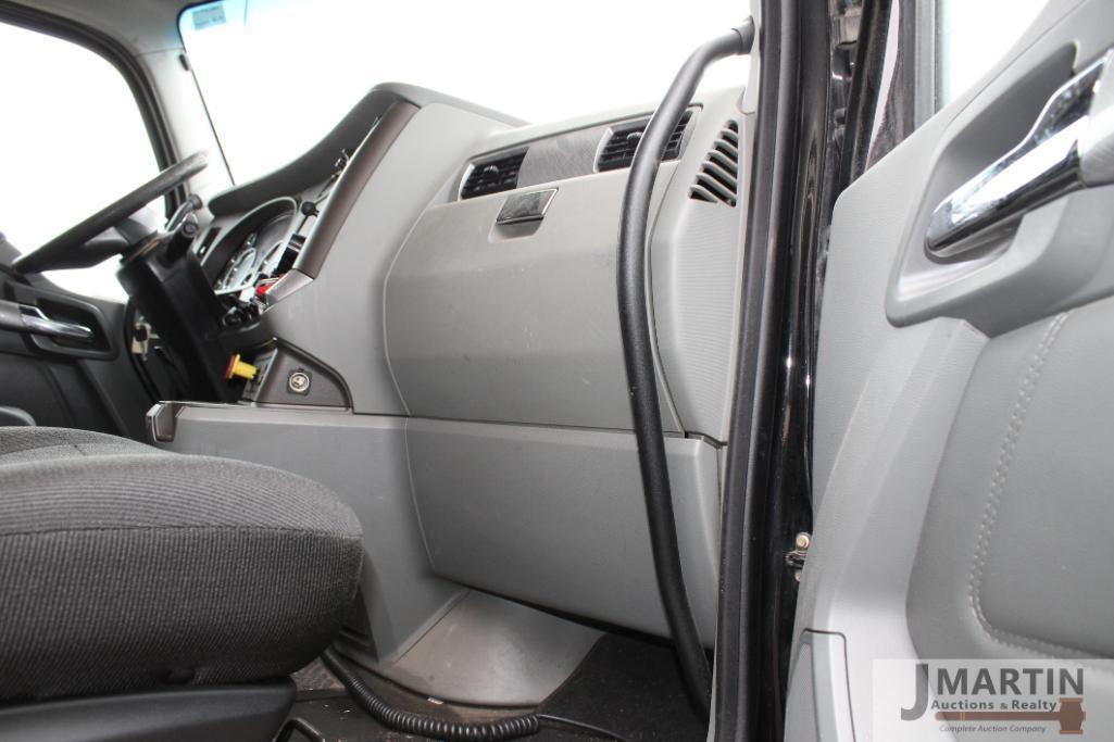 2019 Kenworth T680 semi