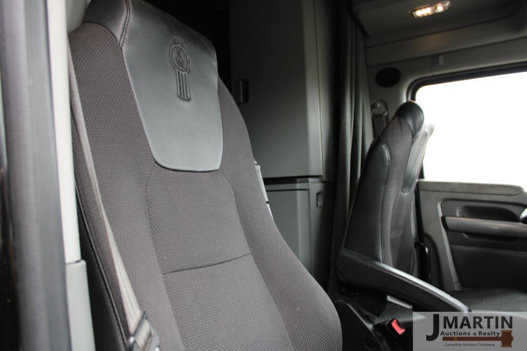 2019 Kenworth T680 semi
