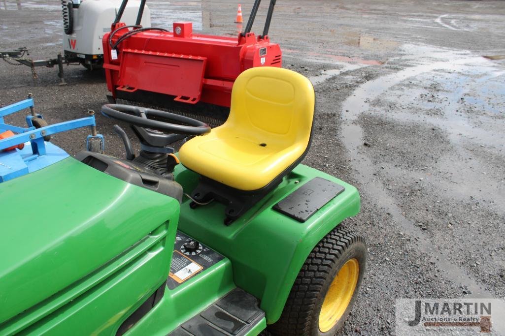 JD 335 riding mower