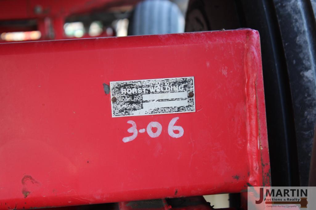 NH 16' silage wagon