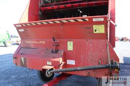 NH 16' silage wagon