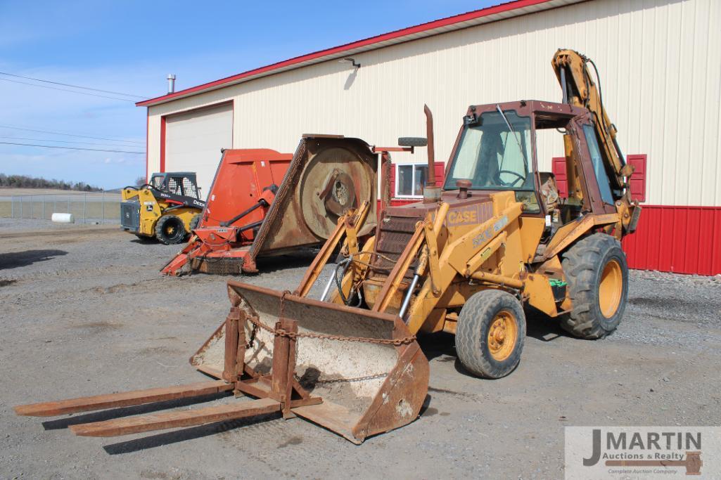 Case 580E backhoe