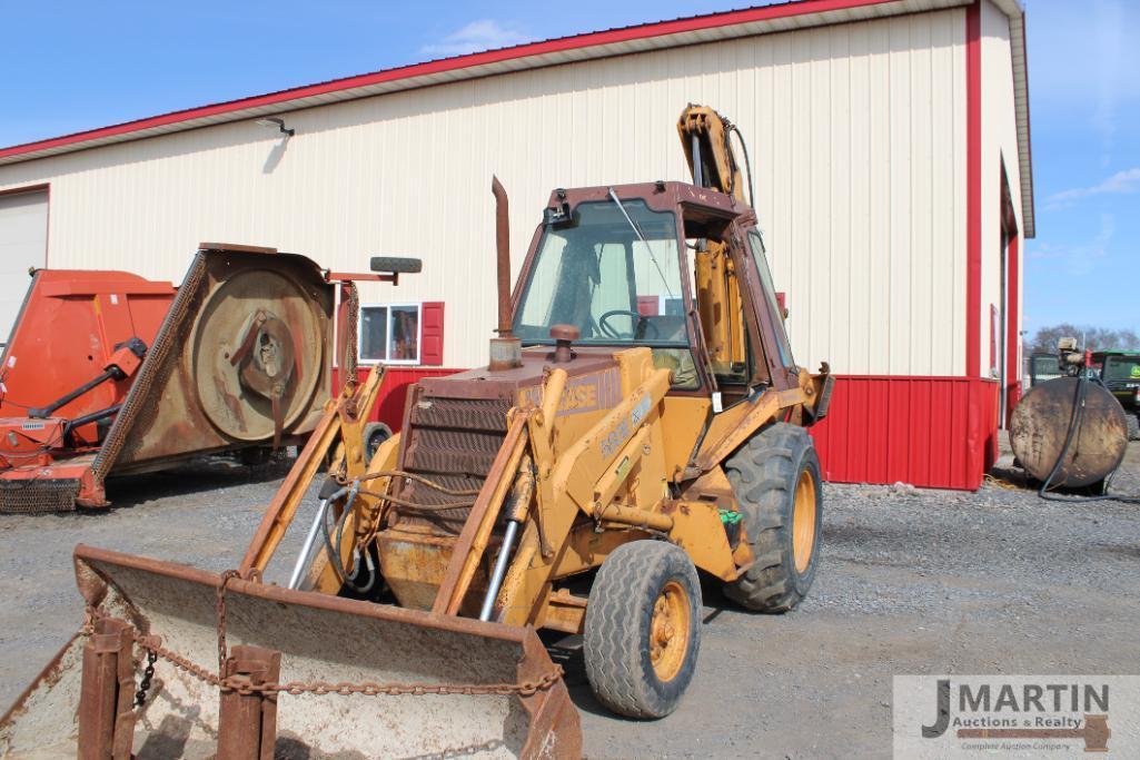 Case 580E backhoe