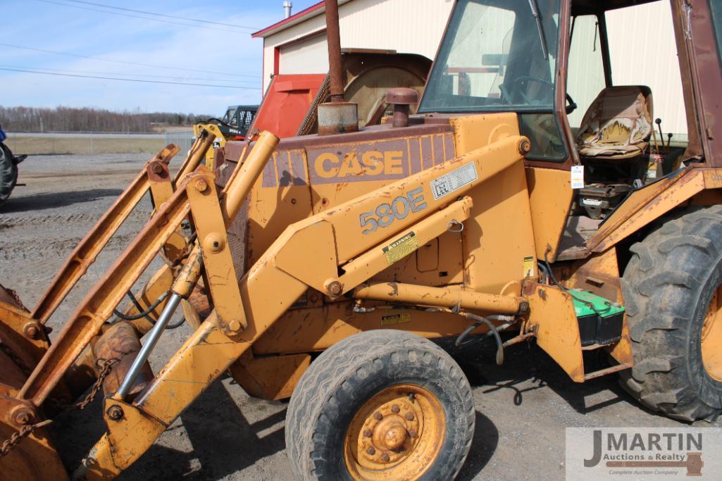 Case 580E backhoe