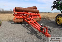 Krause 4400 34' X-fold packer