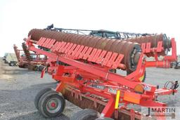 Krause 4400 34' X-fold packer