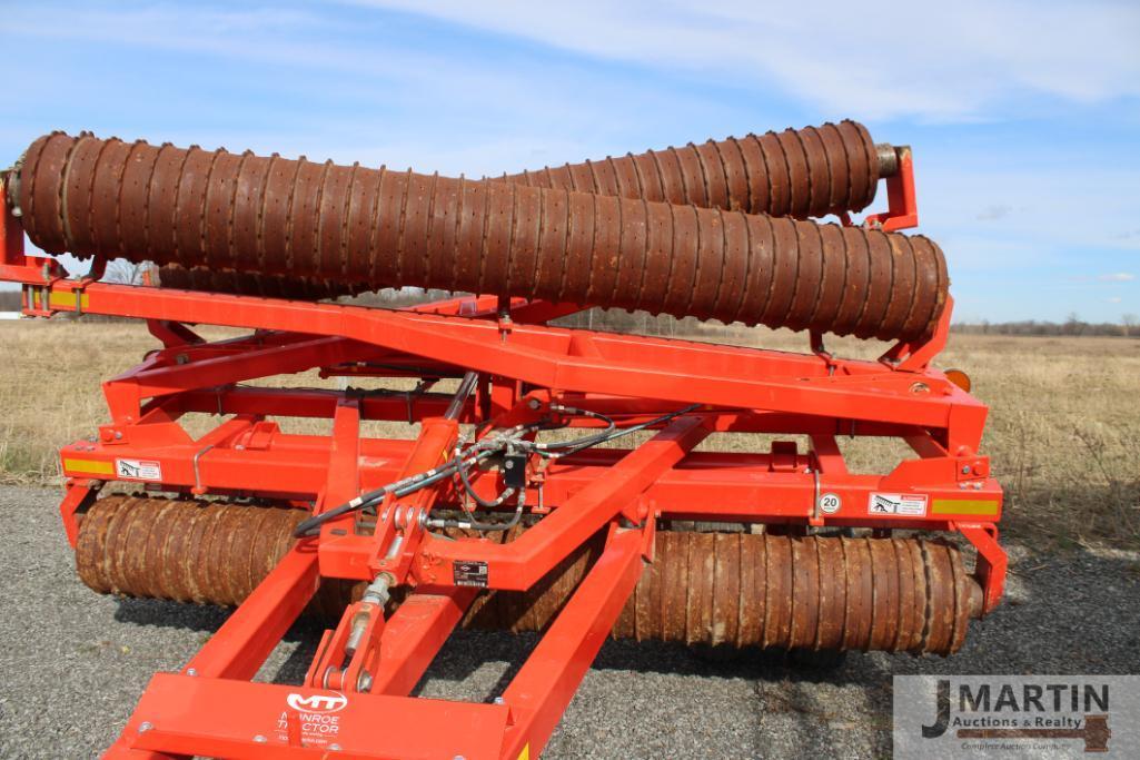 Krause 4400 34' X-fold packer