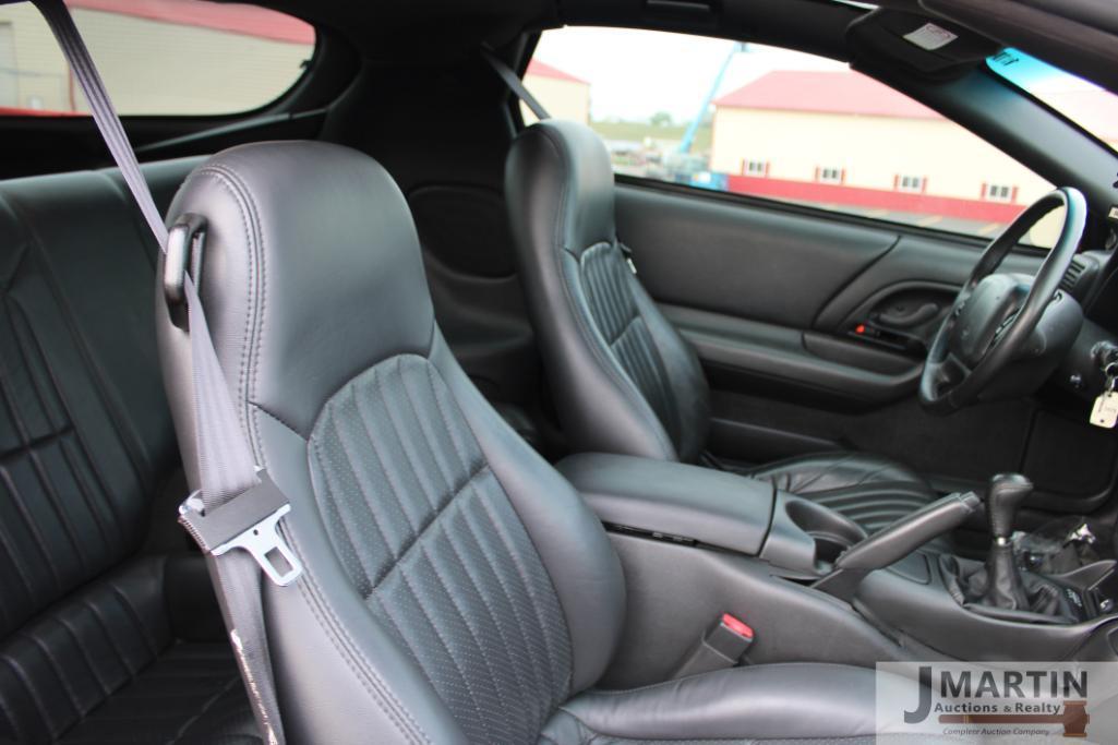 2000 Chevrolet Camaro SS car