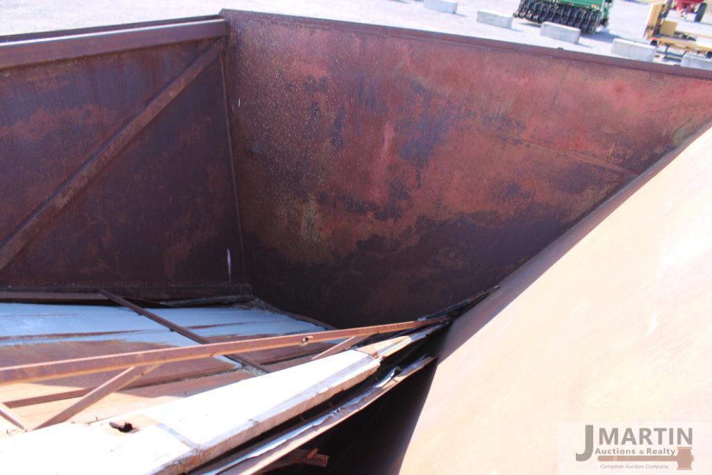 McConnel dump wagon