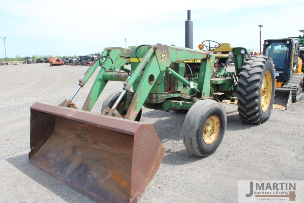 JD 2840 w/ 148 loader