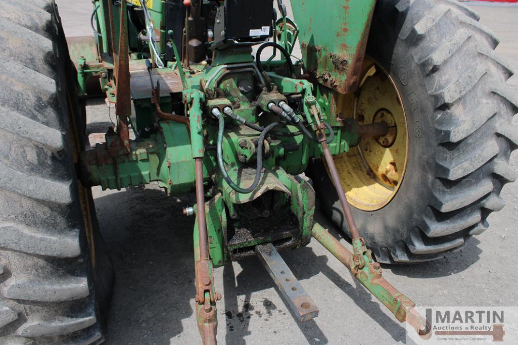 JD 2840 w/ 148 loader