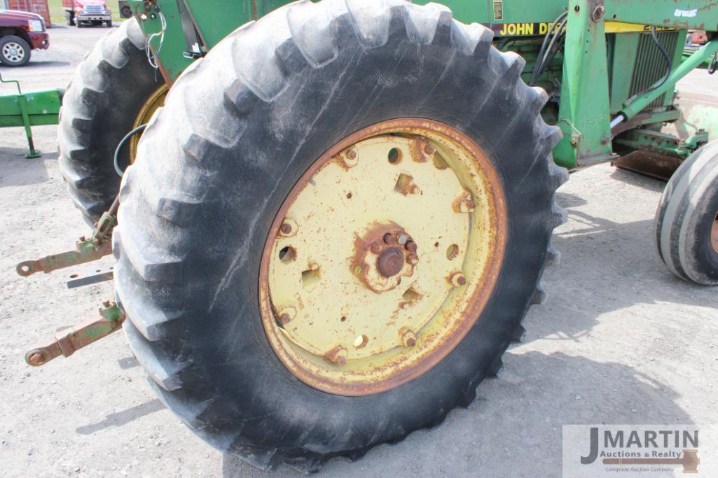 JD 2840 w/ 148 loader