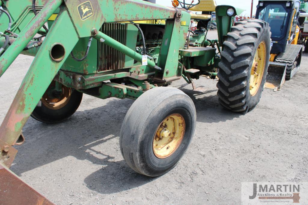 JD 2840 w/ 148 loader