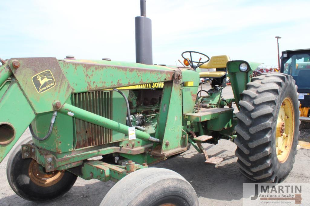 JD 2840 w/ 148 loader