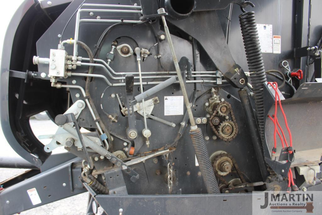 2016 Kubota BV4160 round baler