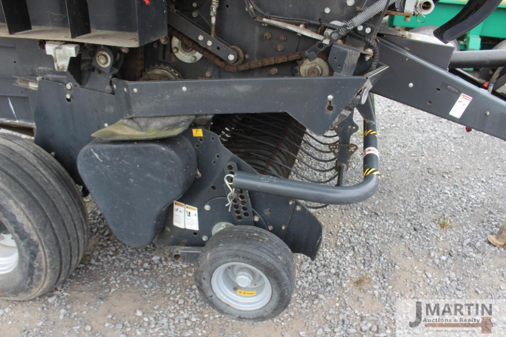 2016 Kubota BV4160 round baler