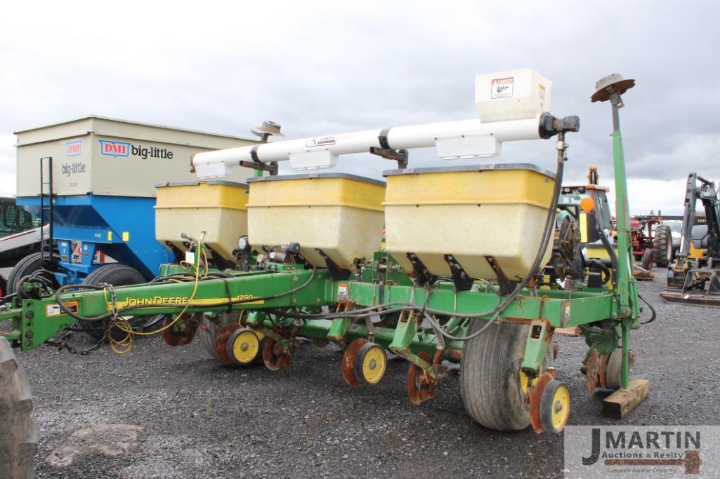 JD 1780 6 row planter