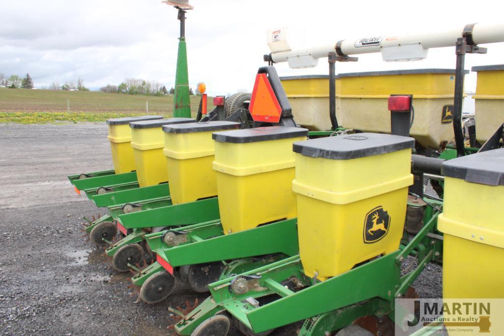JD 1780 6 row planter